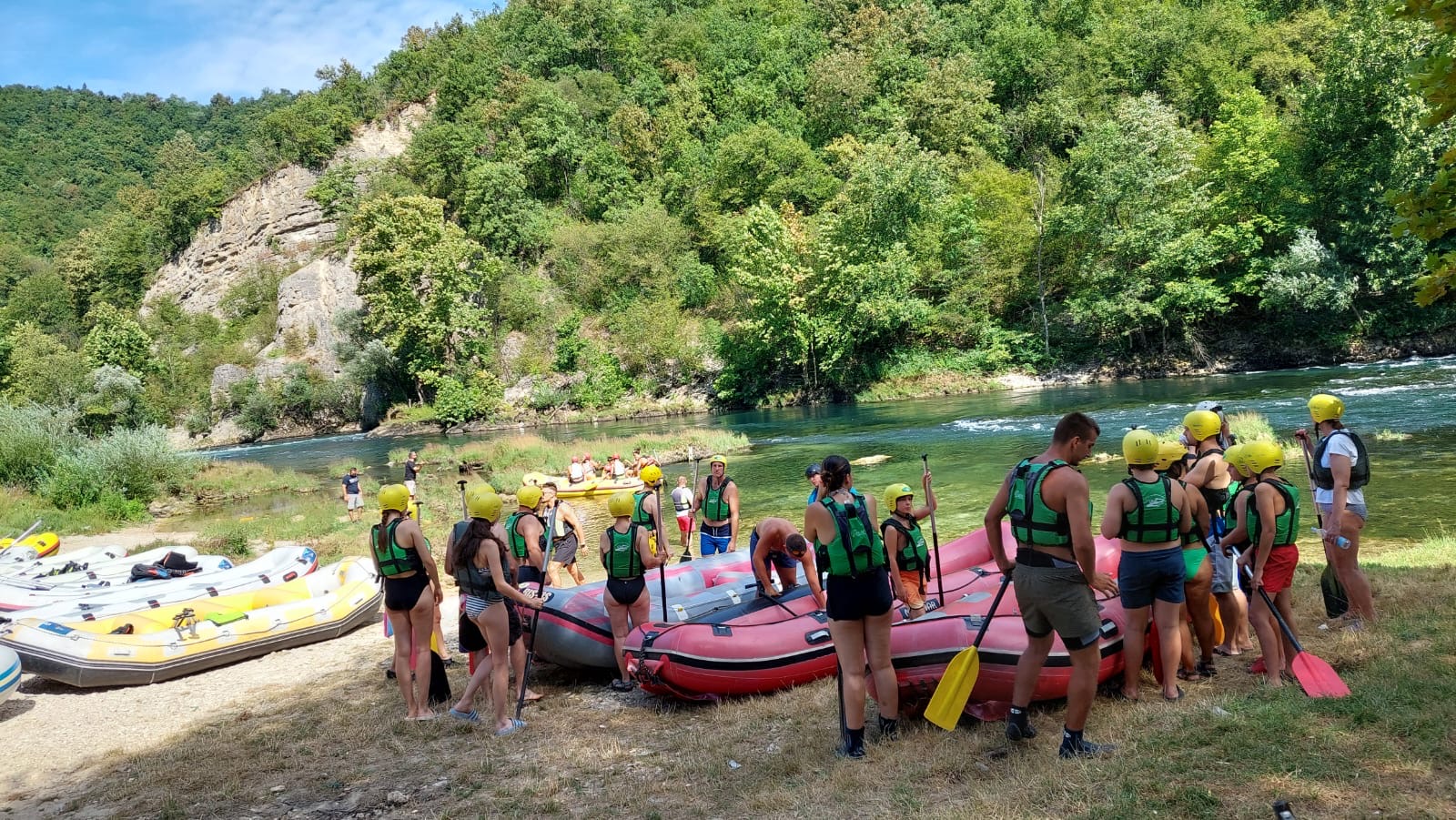 Discover the Thrill of the Cazin Rafting Regatta in the Northwestern Bosnia